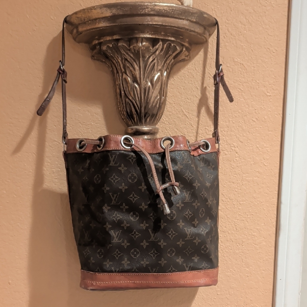 Vintage Louis Vuitton Monogram Canvas Drawstring Bucket Tote, Authentic